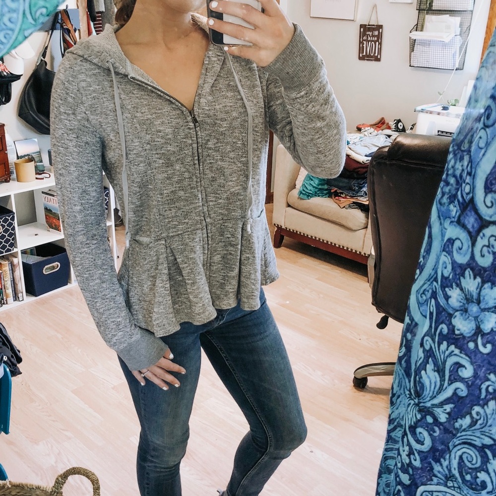 zip up by Saturday Sunday